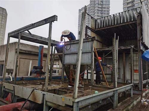 冷卻塔維修廠家,介紹方形逆流式冷卻塔的優(yōu)勢(逆流式冷卻塔維修廠家報(bào)價(jià)