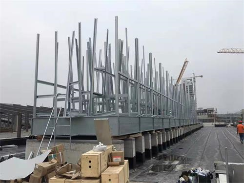 封閉式冷卻塔中的風機和噴淋泵如何維護？(閉式冷卻塔
