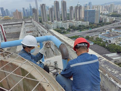玻璃鋼冷卻塔是怎樣安全放水的(玻璃鋼冷卻塔怎么降
