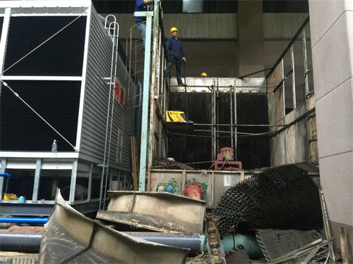 冷卻塔專用電機的特點(冷卻塔的電機如何接線)